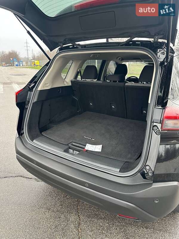 Внедорожник / Кроссовер Nissan Rogue 2021 в Запорожье