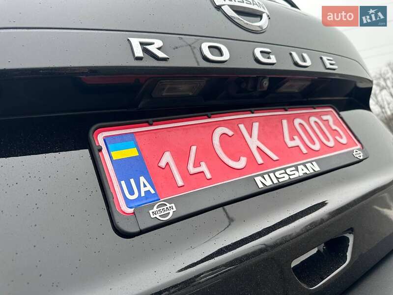 Внедорожник / Кроссовер Nissan Rogue 2021 в Запорожье