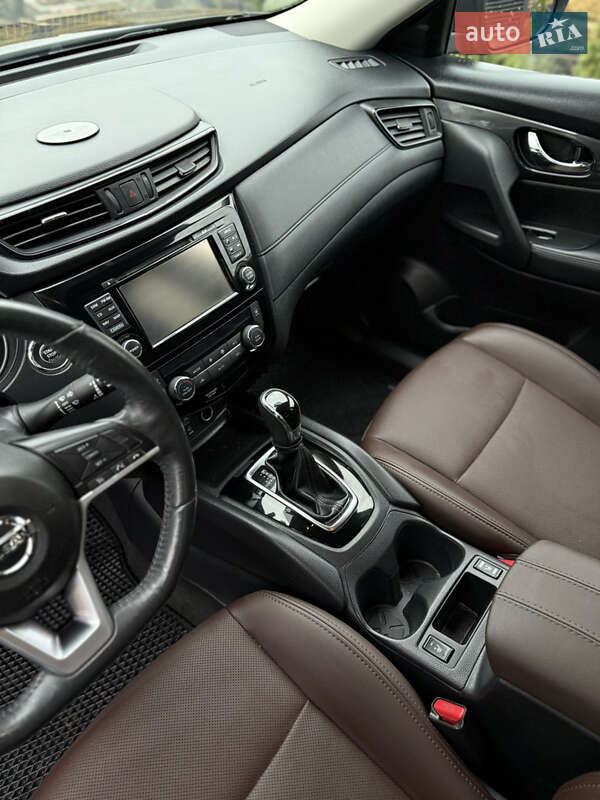 Внедорожник / Кроссовер Nissan Rogue 2017 в Ровно фото 16 Внедорожник / Кроссовер Nissan Rogue 2017 в Ровно