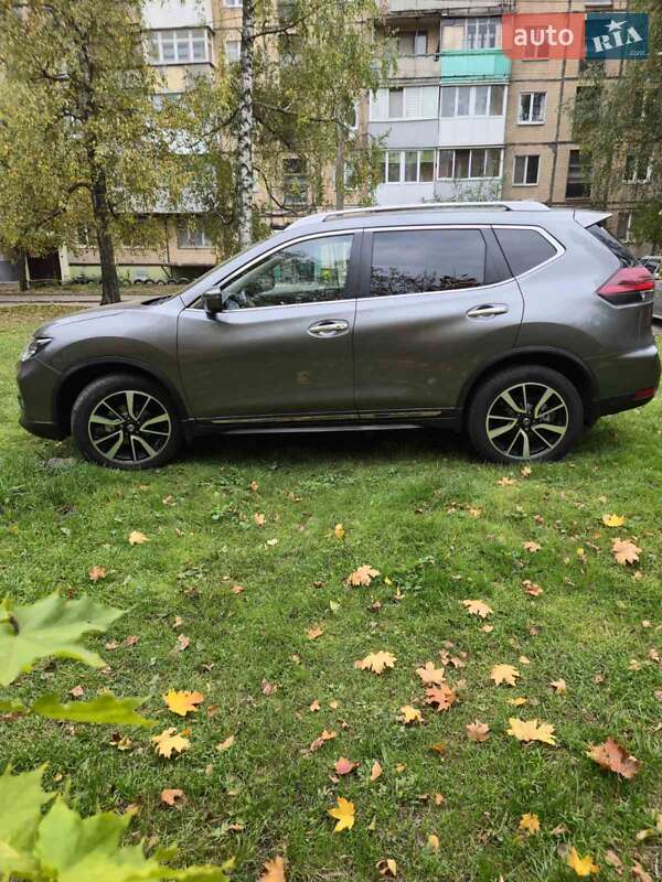 Позашляховик / Кросовер Nissan Rogue 2018 в Харкові