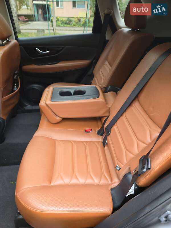 Позашляховик / Кросовер Nissan Rogue 2018 в Харкові