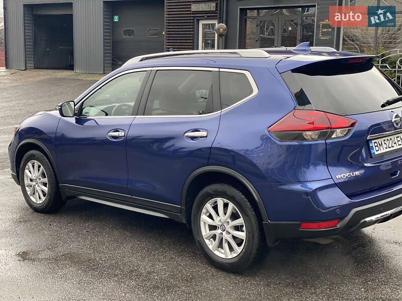 Внедорожник / Кроссовер Nissan Rogue 2020 в Сумах
