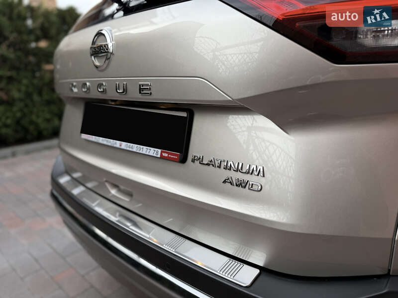 Позашляховик / Кросовер Nissan Rogue 2021 в Києві