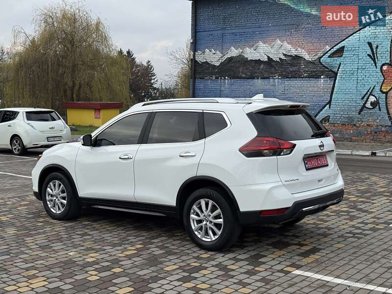 Позашляховик / Кросовер Nissan Rogue 2018 в Луцьку