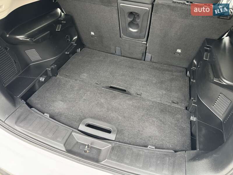 Позашляховик / Кросовер Nissan Rogue 2018 в Луцьку