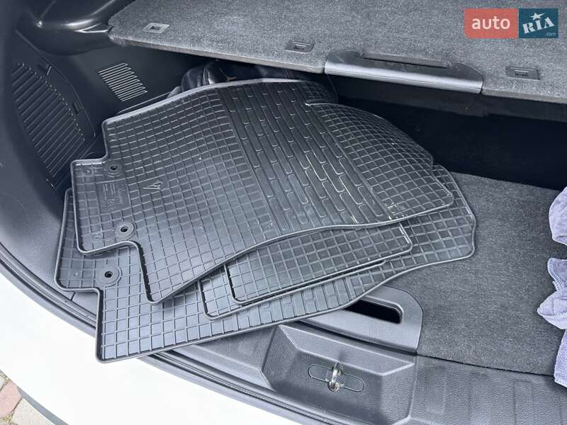 Позашляховик / Кросовер Nissan Rogue 2018 в Луцьку