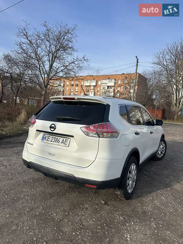 Позашляховик / Кросовер Nissan Rogue 2016 в Києві