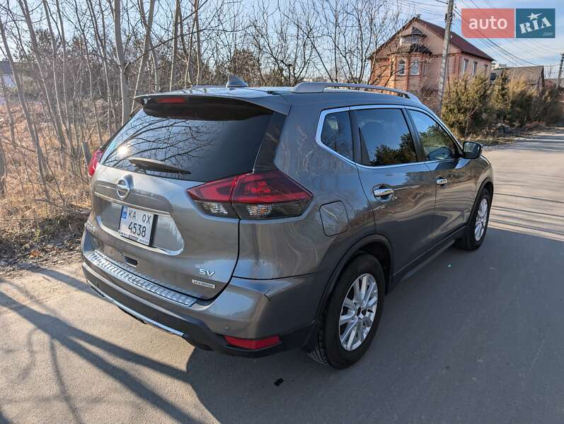 Позашляховик / Кросовер Nissan Rogue 2018 в Києві