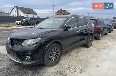 Внедорожник / Кроссовер Nissan Rogue 2015 в Львове