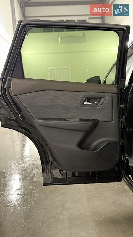 Позашляховик / Кросовер Nissan Rogue 2023 в Львові фото 2 Позашляховик / Кросовер Nissan Rogue 2023 в Львові