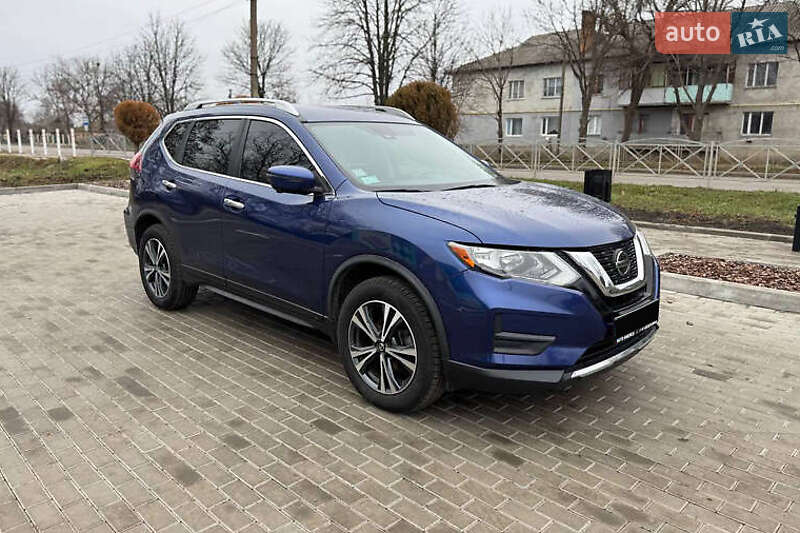 Внедорожник / Кроссовер Nissan Rogue 2019 в Киеве