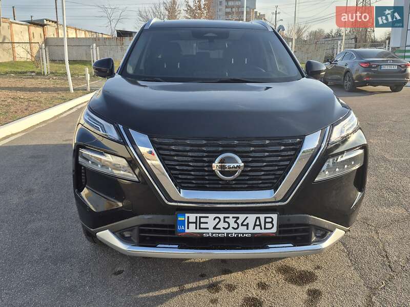 Внедорожник / Кроссовер Nissan Rogue 2020 в Николаеве