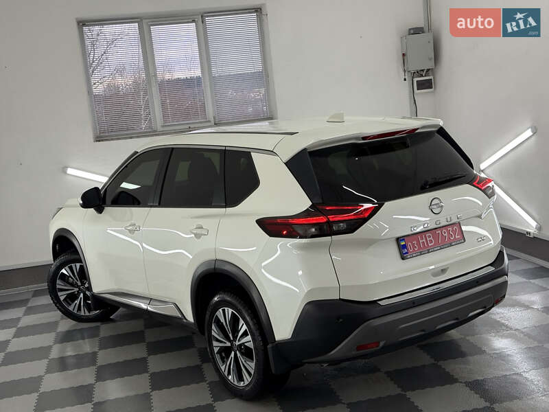 Внедорожник / Кроссовер Nissan Rogue 2023 в Трускавце
