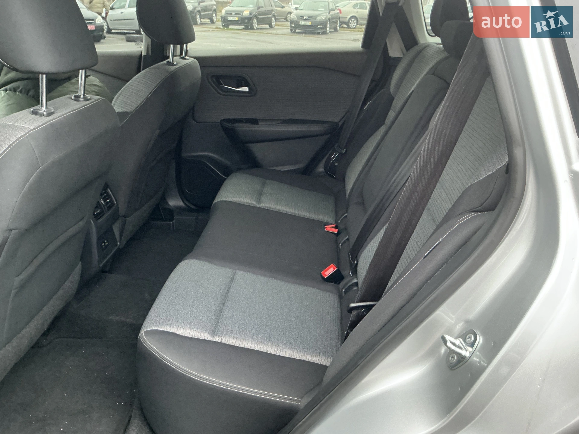 2021 Nissan Rogue - мініатюра 2