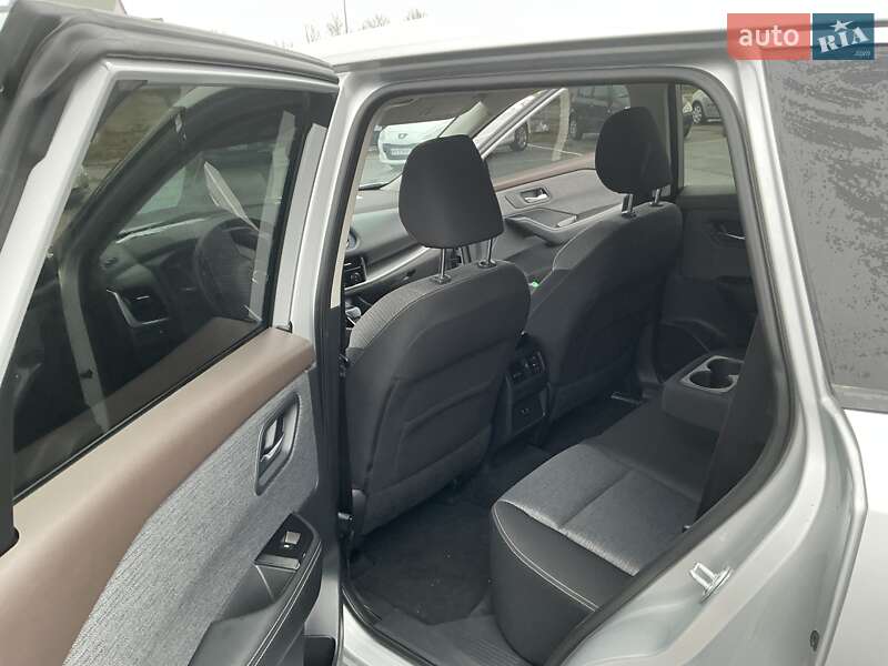 Позашляховик / Кросовер Nissan Rogue 2021 в Вінниці