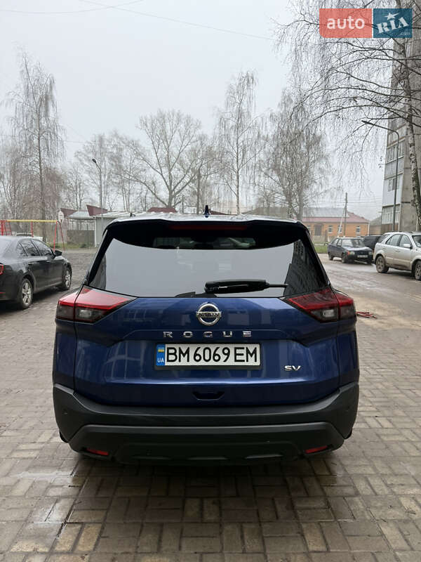 Позашляховик / Кросовер Nissan Rogue 2020 в Ромнах