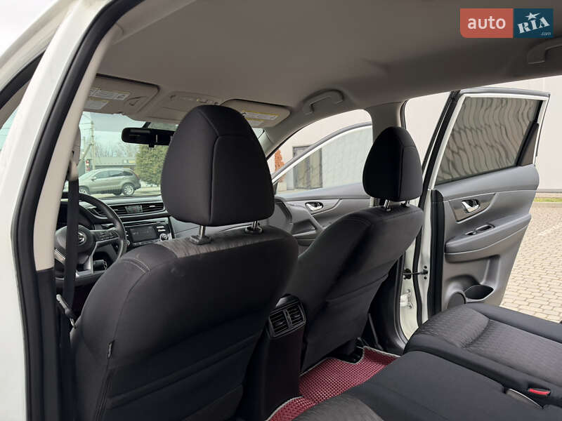 Внедорожник / Кроссовер Nissan Rogue 2018 в Ивано-Франковске