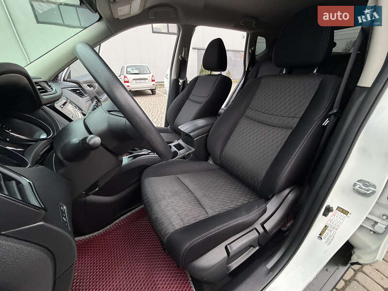 Внедорожник / Кроссовер Nissan Rogue 2018 в Ивано-Франковске