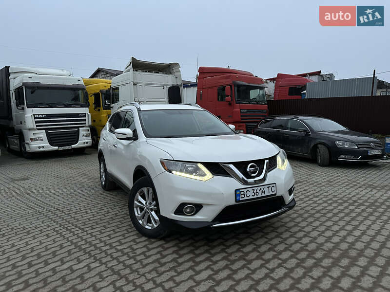 Внедорожник / Кроссовер Nissan Rogue 2016 в Львове