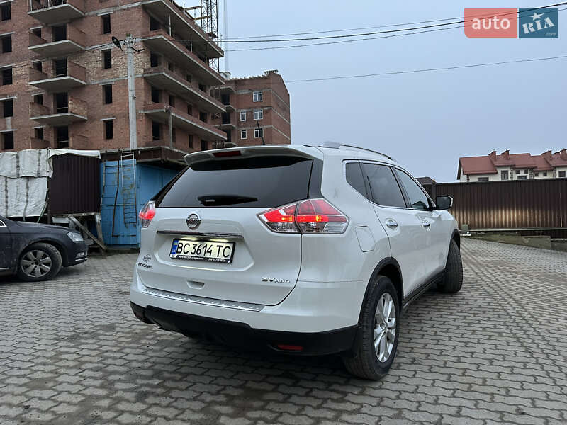 Внедорожник / Кроссовер Nissan Rogue 2016 в Львове