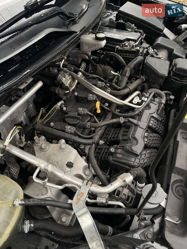 Внедорожник / Кроссовер Nissan Rogue 2020 в Запорожье