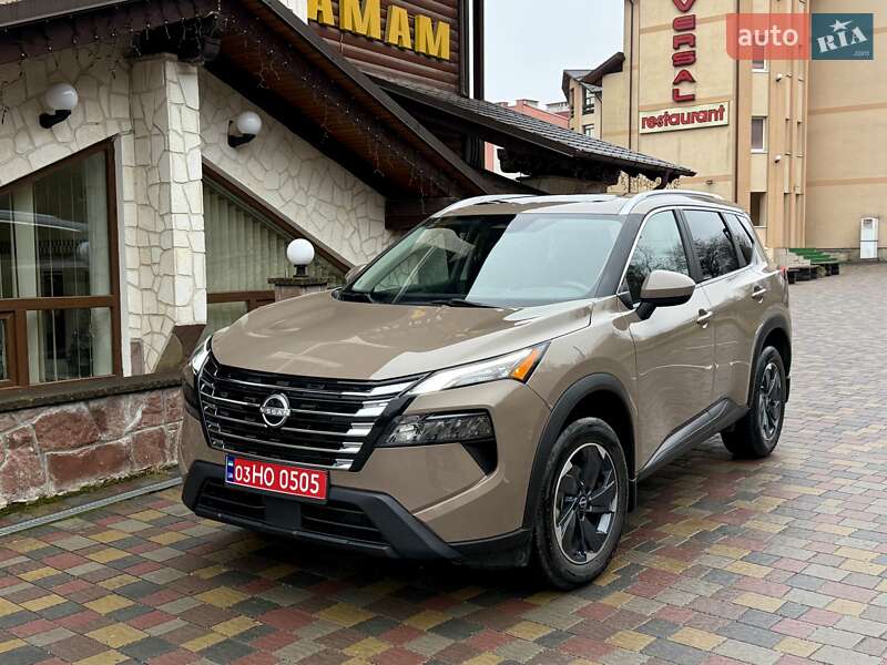 Позашляховик / Кросовер Nissan Rogue 2024 в Тернополі
