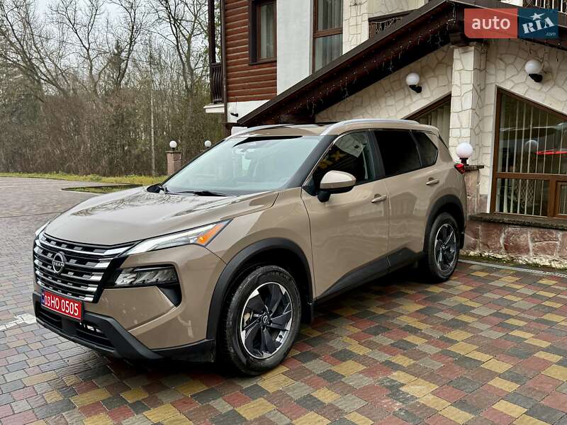 Позашляховик / Кросовер Nissan Rogue 2024 в Тернополі