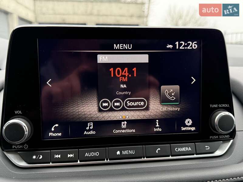 Позашляховик / Кросовер Nissan Rogue 2024 в Тернополі