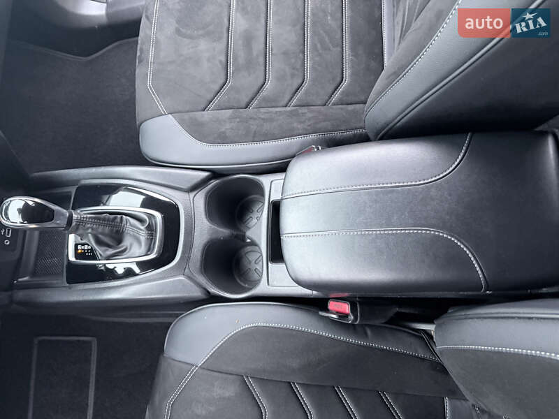 Позашляховик / Кросовер Nissan Rogue 2020 в Києві фото 26 Позашляховик / Кросовер Nissan Rogue 2020 в Києві