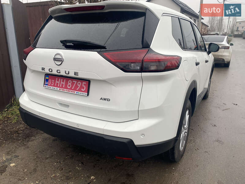 Внедорожник / Кроссовер Nissan Rogue 2024 в Киеве