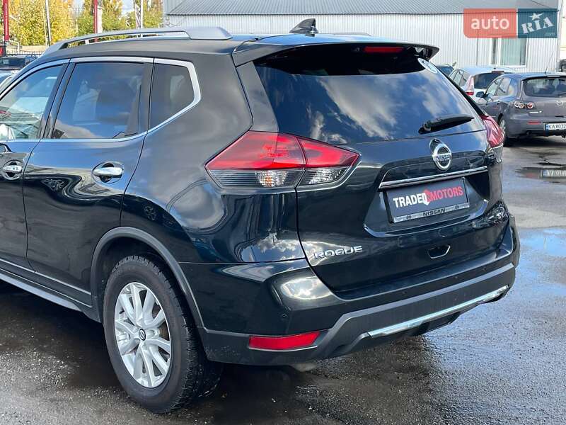 Внедорожник / Кроссовер Nissan Rogue 2017 в Киеве