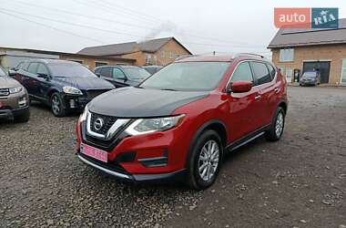 Позашляховик / Кросовер Nissan Rogue 2017 в Луцьку