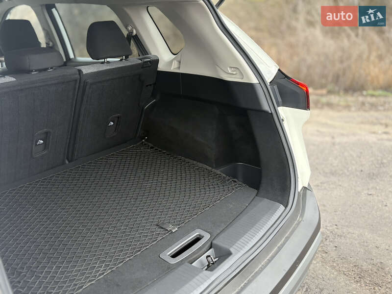 Внедорожник / Кроссовер Nissan Rogue 2022 в Каменском