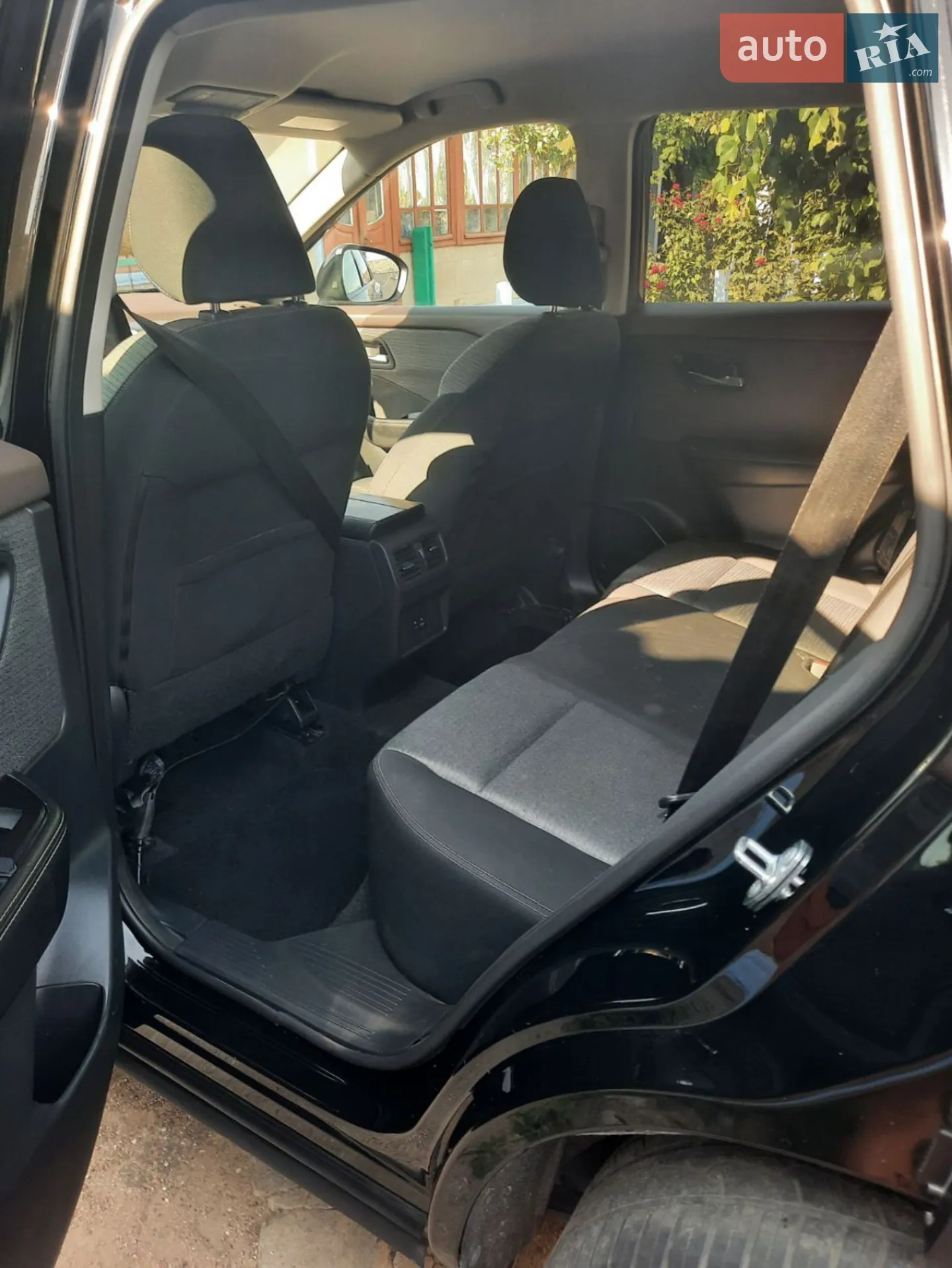 2020 Nissan Rogue - мініатюра 3