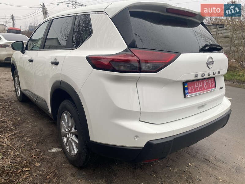 Внедорожник / Кроссовер Nissan Rogue 2024 в Киеве