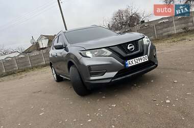 Позашляховик / Кросовер Nissan Rogue 2016 в Тульчині