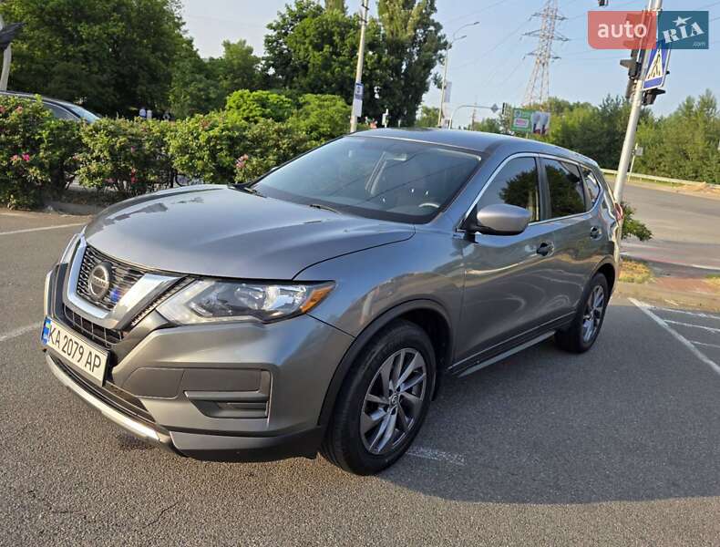 Позашляховик / Кросовер Nissan Rogue 2018 в Вишгороді