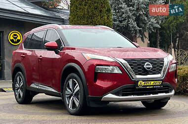 Позашляховик / Кросовер Nissan Rogue 2023 в Львові