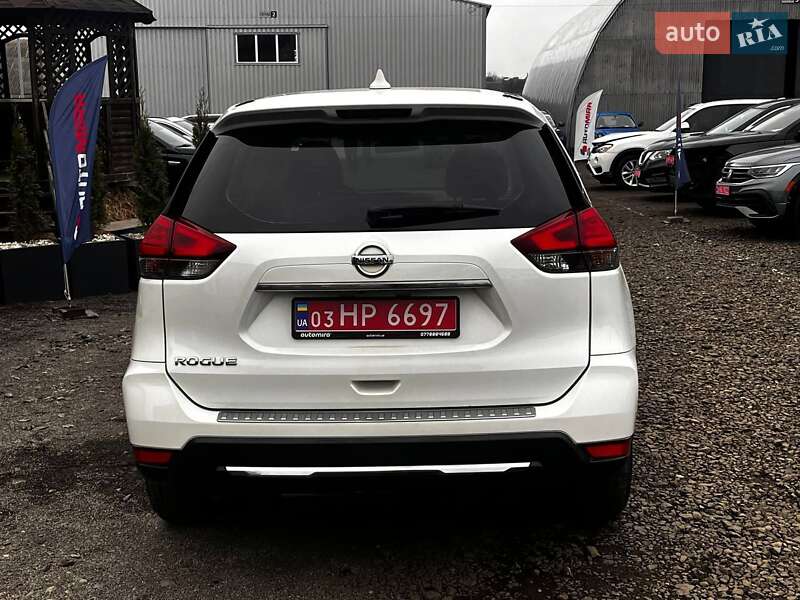 Внедорожник / Кроссовер Nissan Rogue 2017 в Луцке