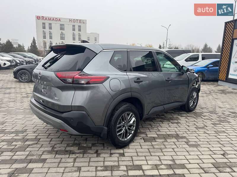 Позашляховик / Кросовер Nissan Rogue 2023 в Львові