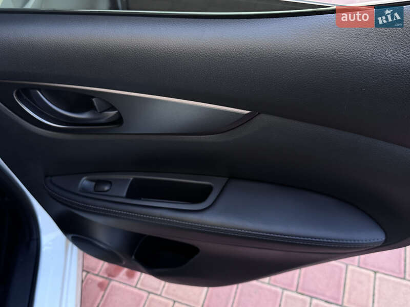 Позашляховик / Кросовер Nissan Rogue 2018 в Одесі фото 58 Позашляховик / Кросовер Nissan Rogue 2018 в Одесі