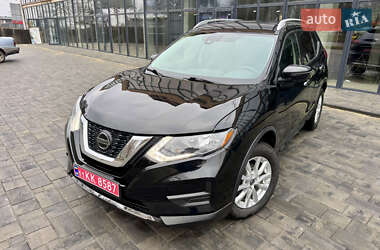 Позашляховик / Кросовер Nissan Rogue 2020 в Рівному