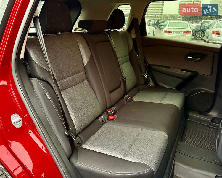 Внедорожник / Кроссовер Nissan Rogue 2022 в Киеве