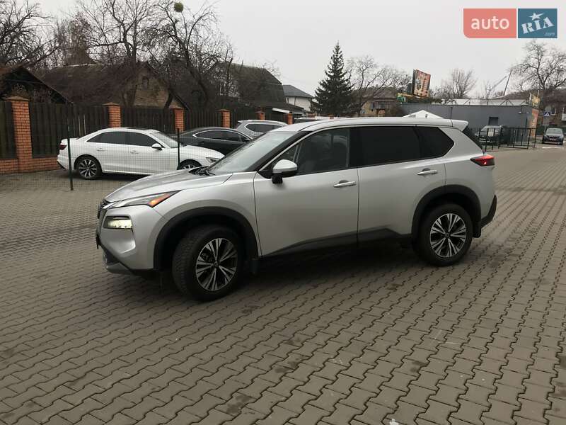 Внедорожник / Кроссовер Nissan Rogue 2020 в Киеве