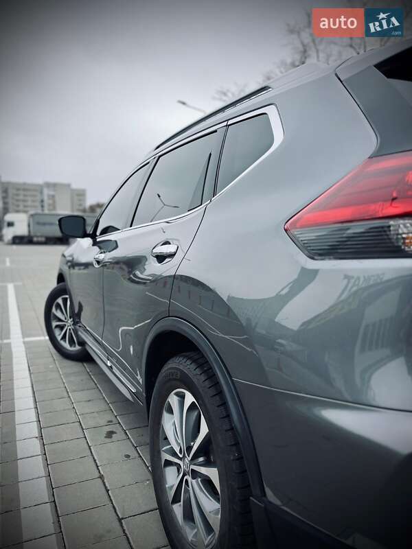 Внедорожник / Кроссовер Nissan Rogue 2018 в Одессе