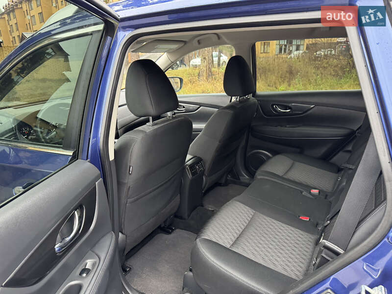 Внедорожник / Кроссовер Nissan Rogue 2018 в Нетешине