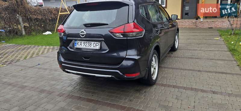 Внедорожник / Кроссовер Nissan Rogue 2018 в Киеве