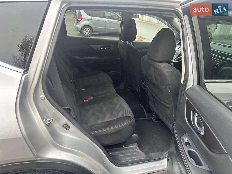 Внедорожник / Кроссовер Nissan Rogue 2014 в Полтаве