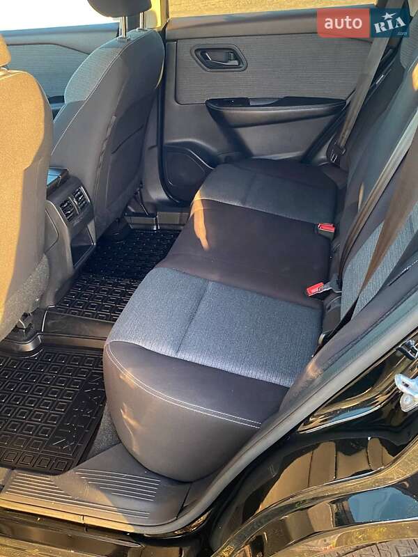 Внедорожник / Кроссовер Nissan Rogue 2021 в Полтаве