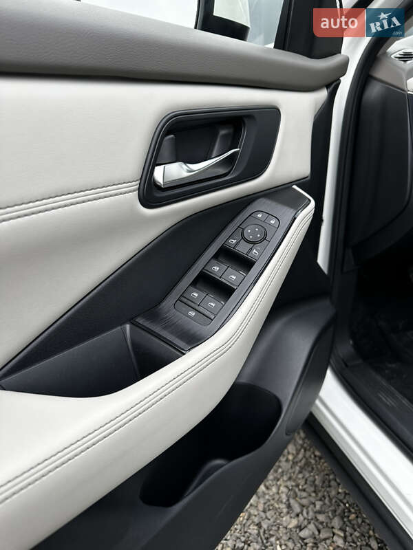 Внедорожник / Кроссовер Nissan Rogue 2022 в Луцке